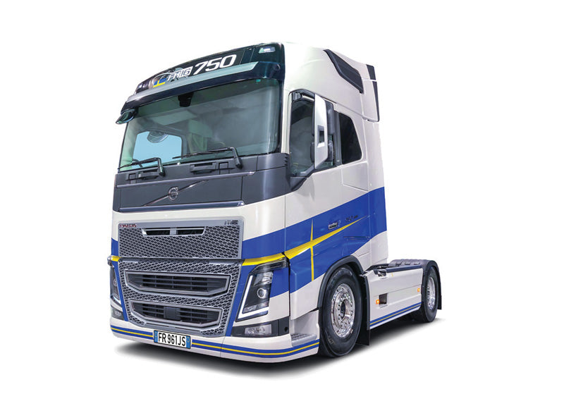 Italeri 3970 1/24 Volvo FH16 Medium Roof Truck Model Kit