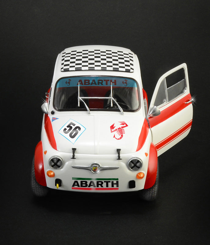Italeri 4705 1/12 Fiat Abarth 695 SS/Assetto :12 Model Kit
