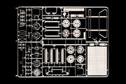 ITALERI 720 1/24 Truck Accessories with 3 Figures Model Kit