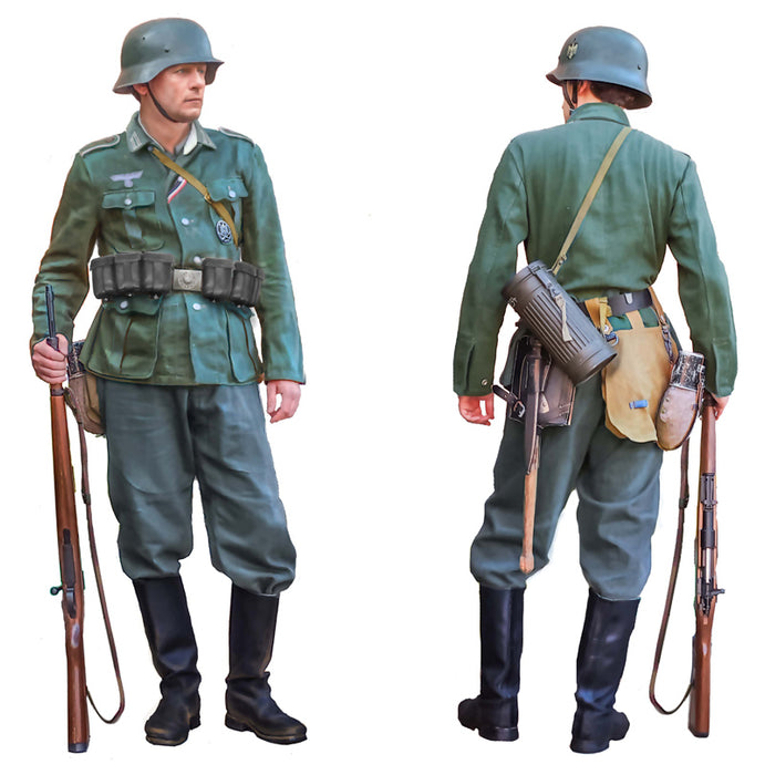 Italeri 7407 1/9 German Infantryman Figure Kit