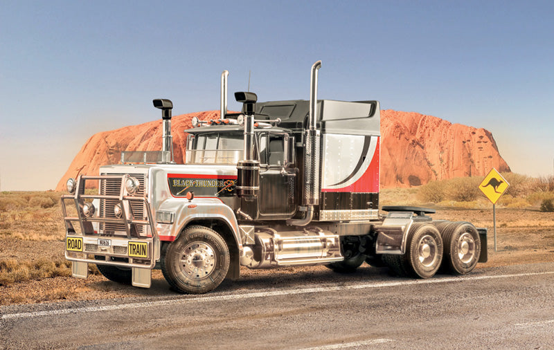 Italeri 90727 1/24 Black Thunder Australian Road Train Mack Truck Model Kit