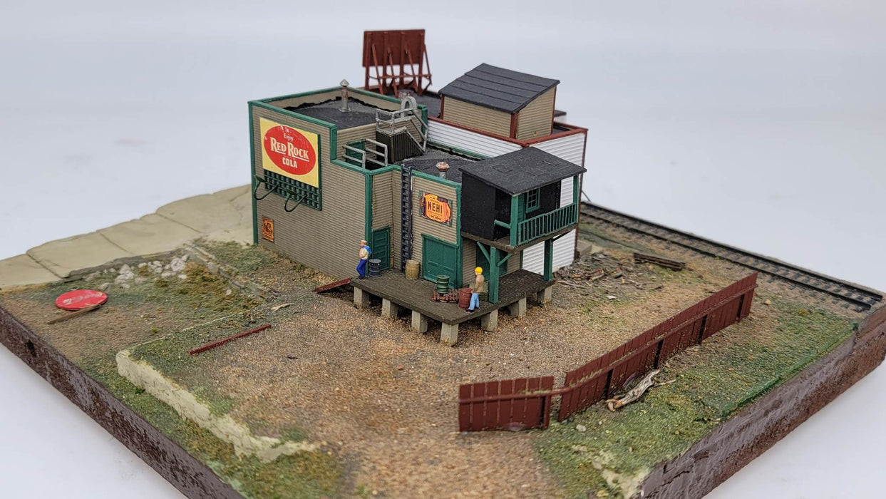 JL Innovative Design 330 N Scale McSorley's Old Ale House Laser Cut Craftsman Kit