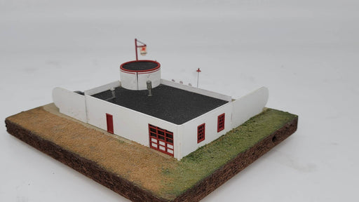 JL Innovative Design 430 N Scale Storm Lake Mobil Gas Station Laser Cut Craftsman Kit