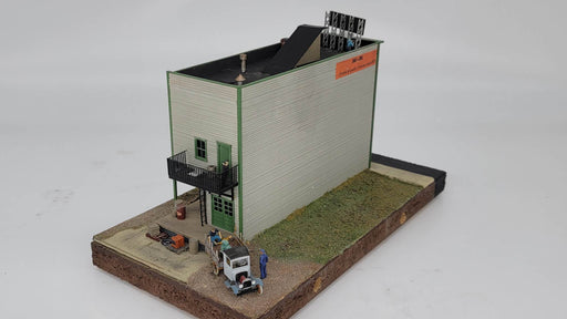 JL Innovative Design 631 HO Scale Pettibone's Pawn and Gun Shop Laser Cut Structure Kit