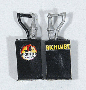 JL Innovative Design 928 HO Scale Richfeild Oil Highboys
