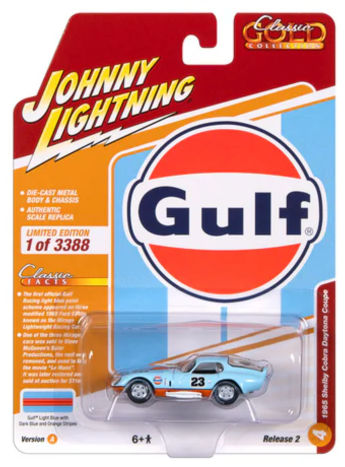 Johnny Lightning JLCG032A Classic Gold Version A 1965 Shelby Cobra Daytona Coupe - Gulf #23 Light Blue