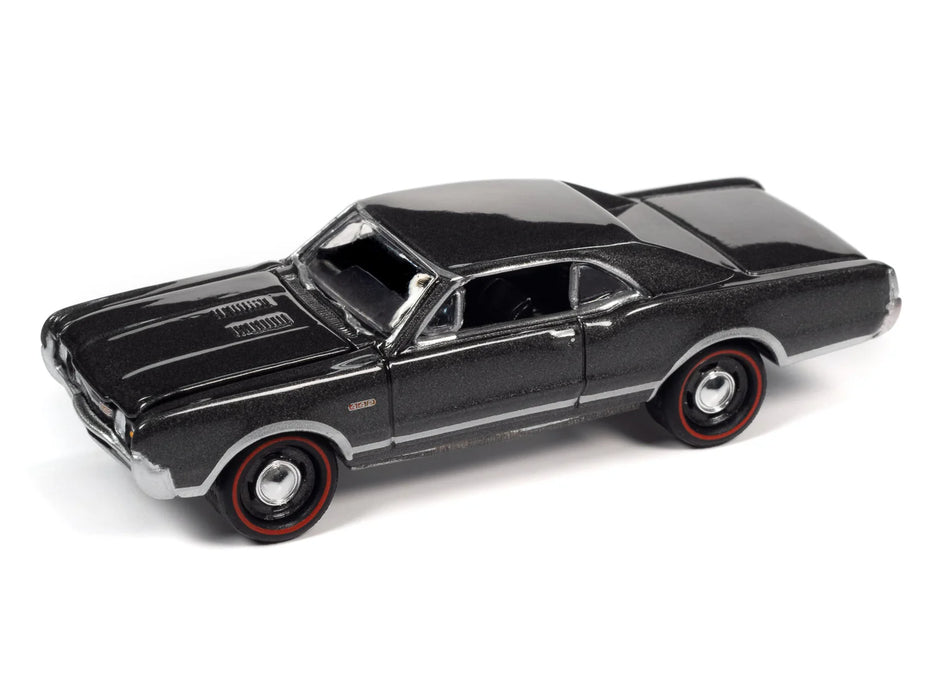 Johnny Lightning JLMC031B Muscle Cars USA Version B 1967 Oldsmobile 442 W-30 - Antique Pewter