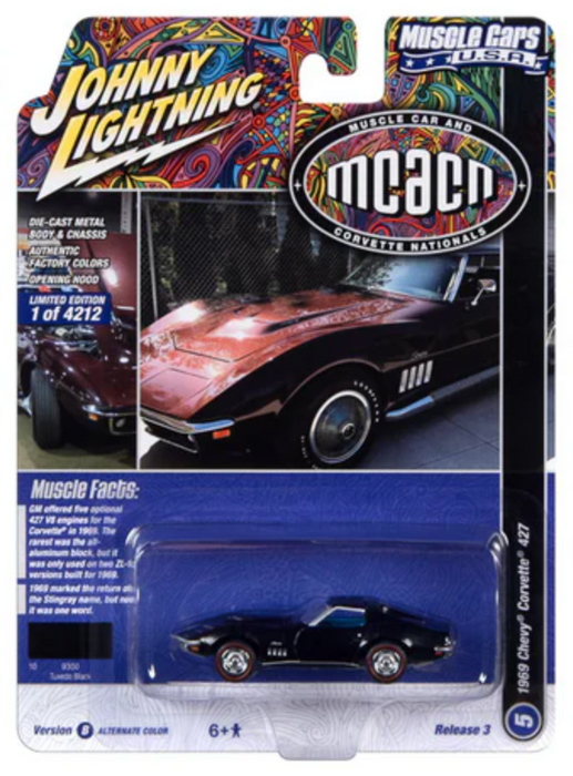 Johnny Lightning JLMC031B Muscle Cars USA Version B 1969 Chevy Corvette 427 - Tuxedo Black