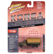 Johnny Lightning JLML009 Korea Forgotten War Version B GMC CCKW 2 1/2 Ton 6x6 Truck