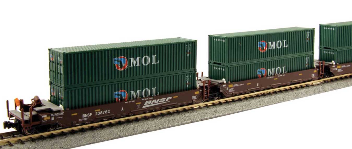 Kato 106-6210 N Gunderson Maxi I 5-Unit Well Car BNSF 238403 with China Shipping Containers