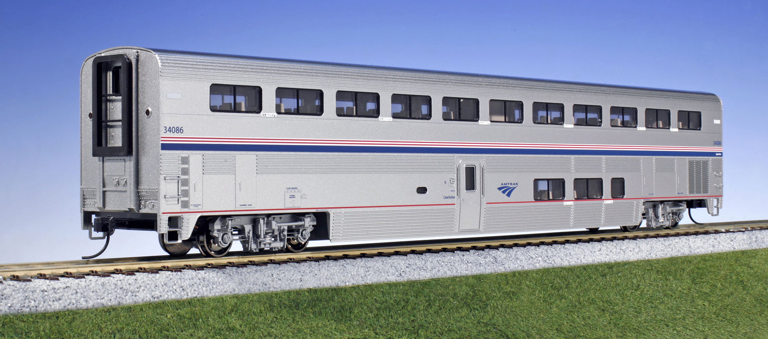 Kato 35-6057 HO Scale Amtrak Superliner I Coach Phase IV