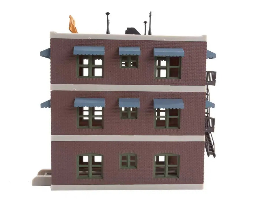Life-Like 433-1339 HO Scale Belvedere Downtown Hotel Structure Kit