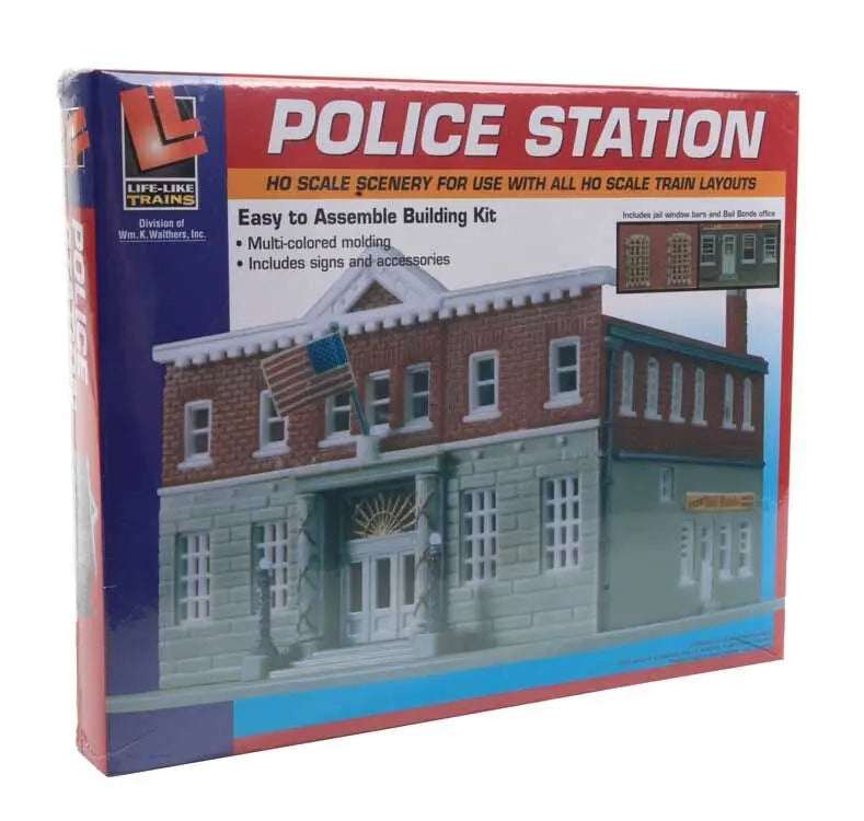 Life-Like 433-1382 HO Scale Woodlawn Police Station Structure Kit
