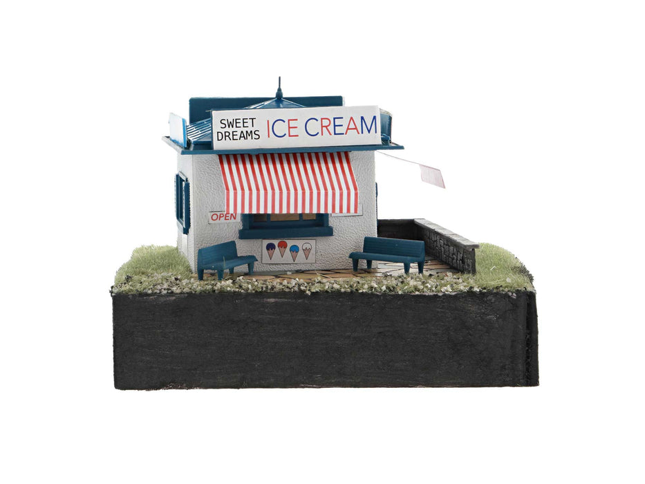 Lionel 2167060 HO Scale Ice Cream Shop Kit