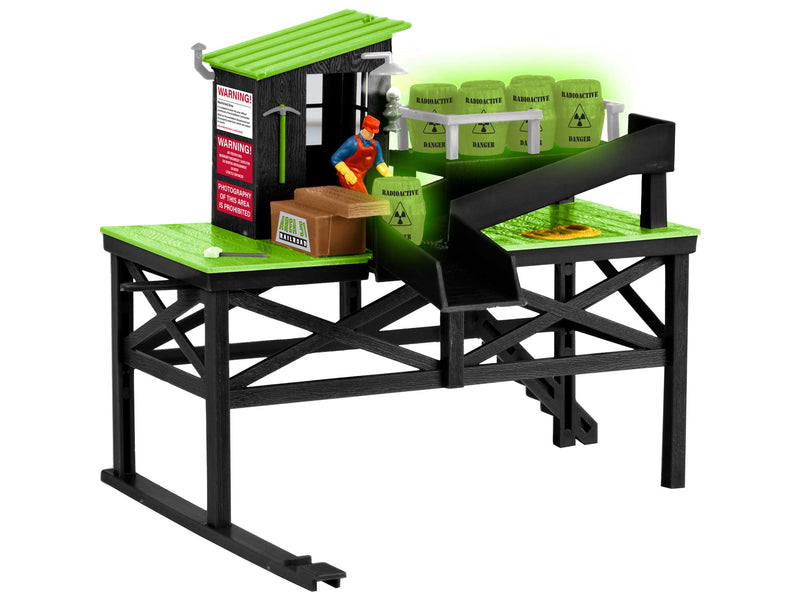 Lionel 2329230 O Gauge Area 51 Hazardous Materials Barrel Loader