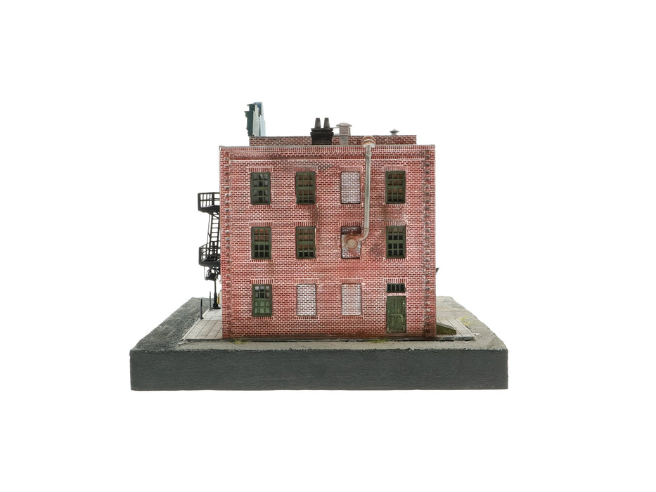 Lionel 2467010 HO Scale Front Street 100 Block Building Kit