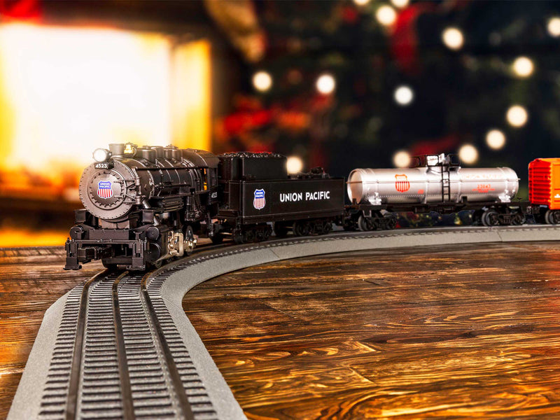 Lionel 2523160 O Gauge LionChief Union Pacific Flyer Model Train Set (Updated)