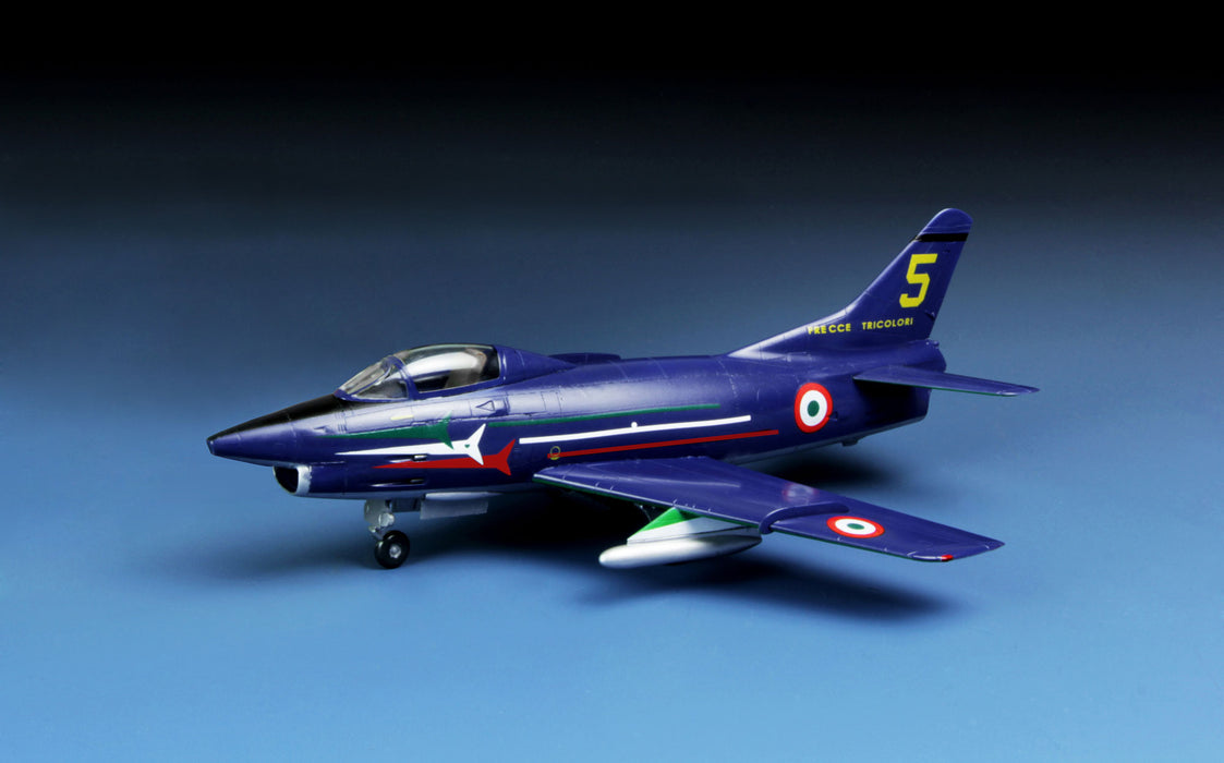 Meng Model DS-004S 1/72 Fiat G.91R Nato Air Forces Model Kit