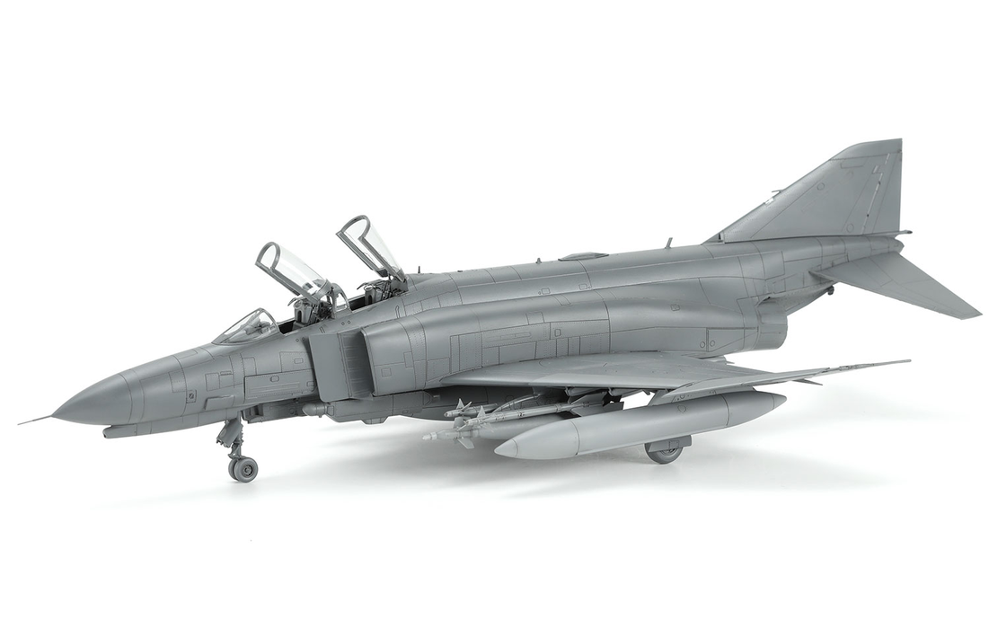 Meng Model LS-017 1/48 McDonnell Douglas F-4E Phantom II Model Kit