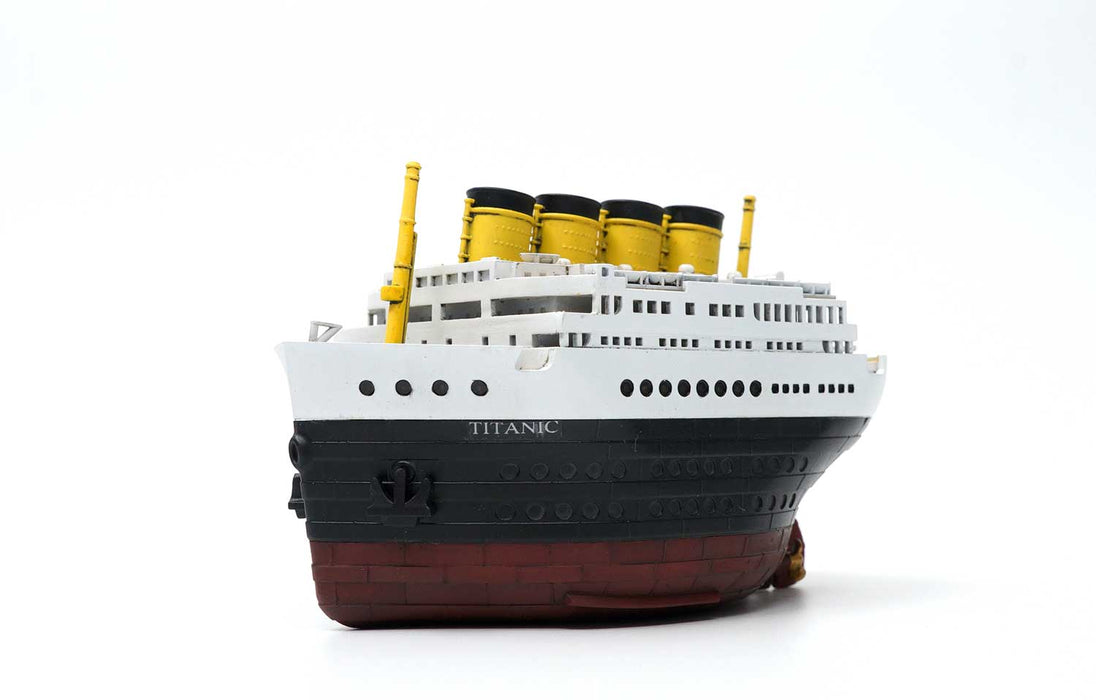 Meng Model MOE-001 1/EGG Cartoon Royal Mail Titanic Model Kit