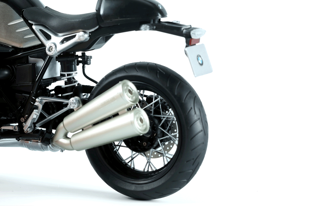 Meng Model MT-003S 1/9 BMW R nineT Pre-Painted Model Kit