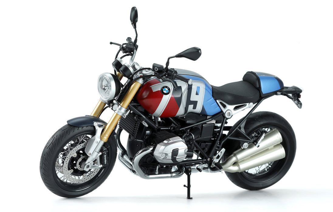 Meng Model MT-003T 1/9 BMW R nineT Option 719 Mars Red/ Cosmic Blue Model Kit