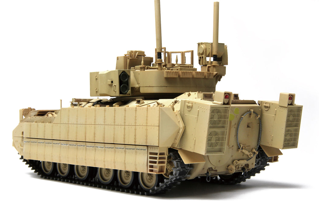 Meng Model SS-004 1/35 M2A3 Bradley with BUSK III Model Kit