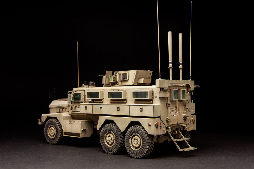 Meng Model SS-005 1/35 U.S. Cougar 6x6 MRAP Vehicle Model Kit