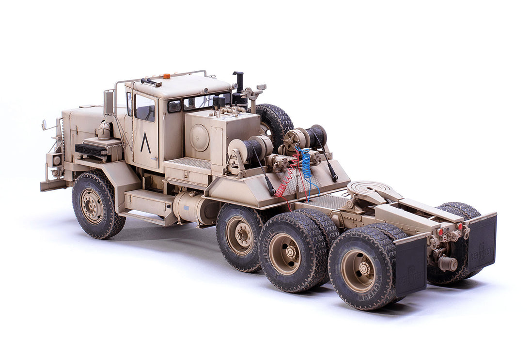 Meng Model SS-013 1/35 U.S. M911 C-HET (8x6) and M747 Heavy Equipment Semi-Trailer Model Kit