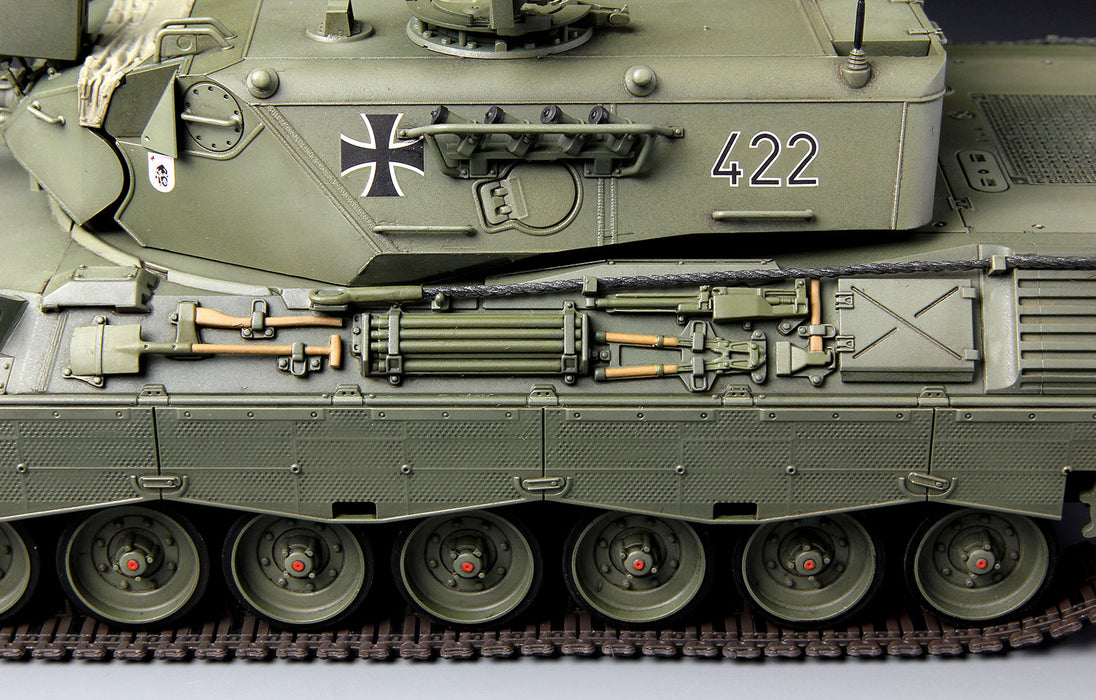 Meng Model TS-007 1/35 German Main Battle Tank Leopard 1 A3/A4 Model Kit