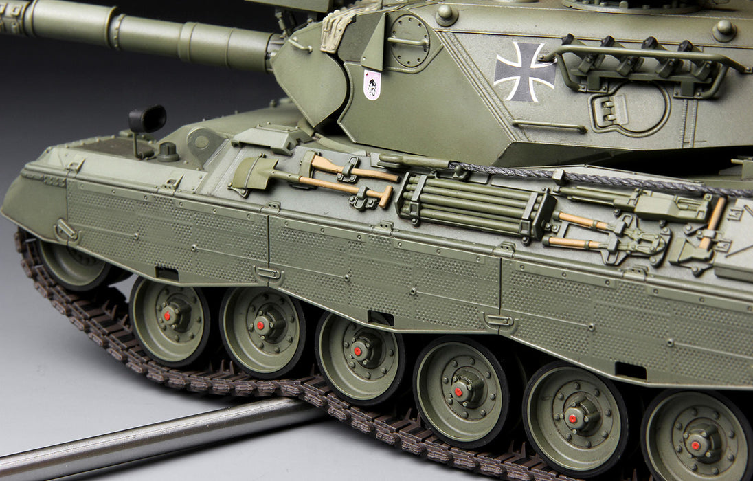 Meng Model TS-007 1/35 German Main Battle Tank Leopard 1 A3/A4 Model Kit