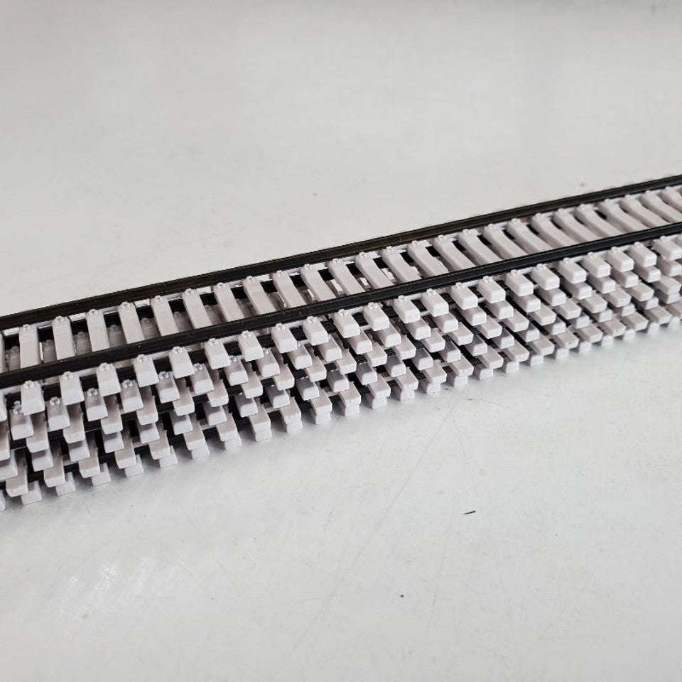 Micro Engineering 12-105 HO Scale Weathered Code 83 36
