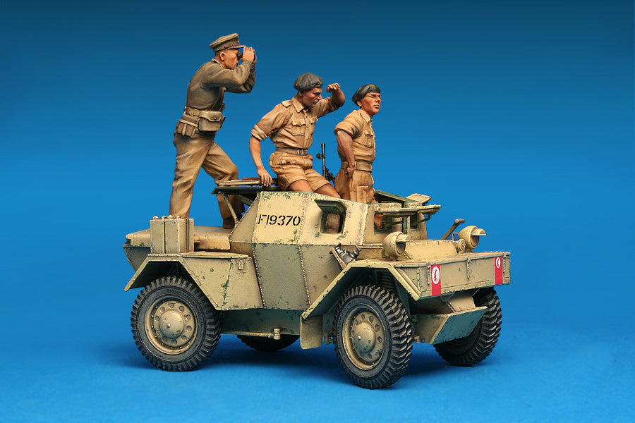 MiniArt 35067 1/35 Dingo Mk.1b British Scout Car with Crew Model Kit