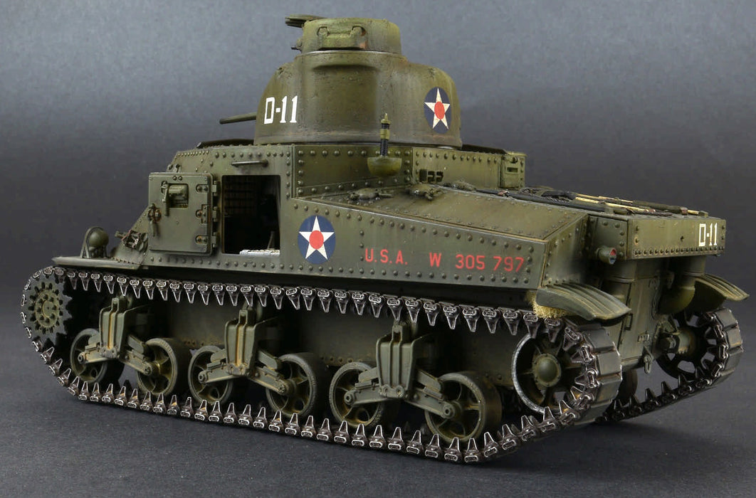 MiniArt 35206 1/35 M3 Lee Early Production Tank with Interior Model Kit