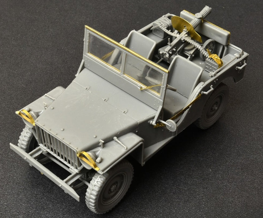 MiniArt 35212 1/35 WWII Bantam 40 BRC Military Car Model Kit