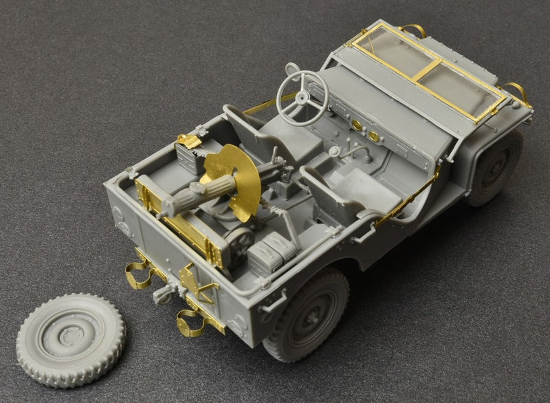 MiniArt 35212 1/35 WWII Bantam 40 BRC Military Car Model Kit