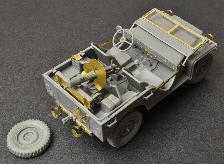 MiniArt 35212 1/35 WWII Bantam 40 BRC Military Car Model Kit