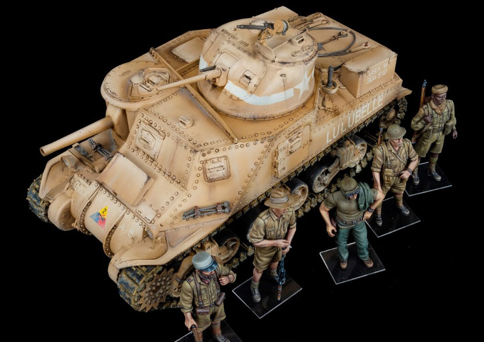 MiniArt 35274 1/35 M3 Lee Mid Prod. Sahara Tank and Crew Model Kit