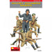 MiniArt 35281 1/35 Soviet Soldiers Riders (Special Edition) Figures Model Kit