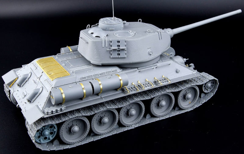 MiniArt 35294 1/35 T-34/85 Plant 112 1944 with Interior Model Tank Kit