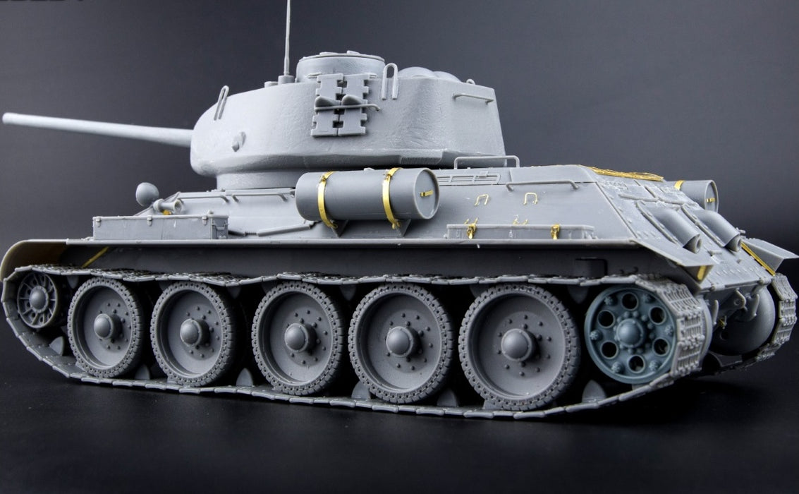 MiniArt 35294 1/35 T-34/85 Plant 112 1944 with Interior Model Tank Kit