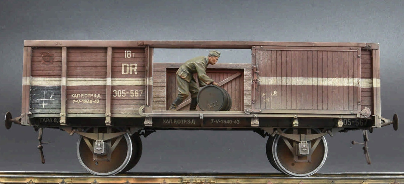 MiniArt 35296 1/35 WWII Railway Gondola 16.5 18ton Plastic Model Kit