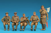 MiniArt 35313 1/35 Soviet Jeep Crew (Special Edition) Figures Model Kit