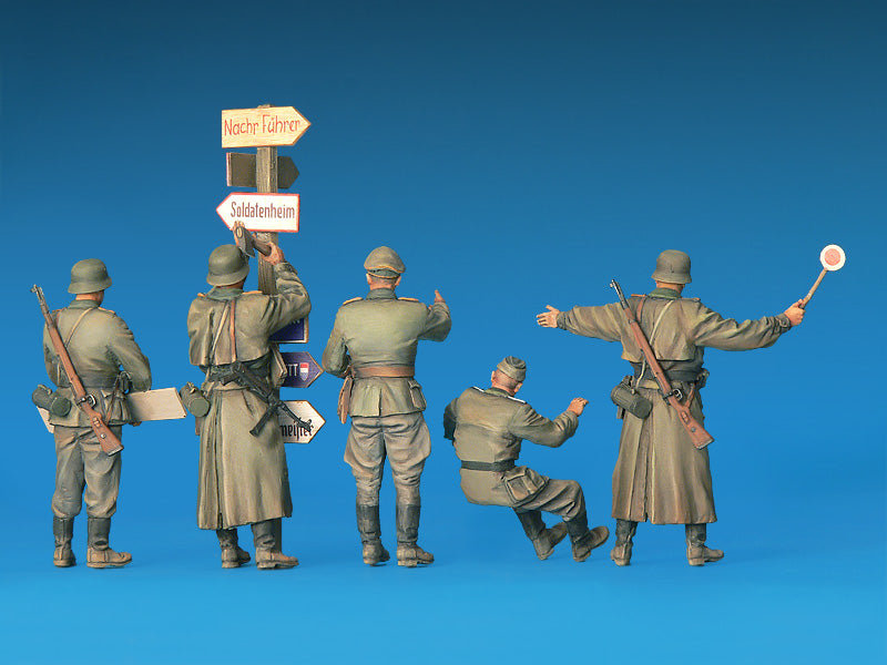 MiniArt 35315 1/35 German Field Police (Special Edition) Figures Model Kit
