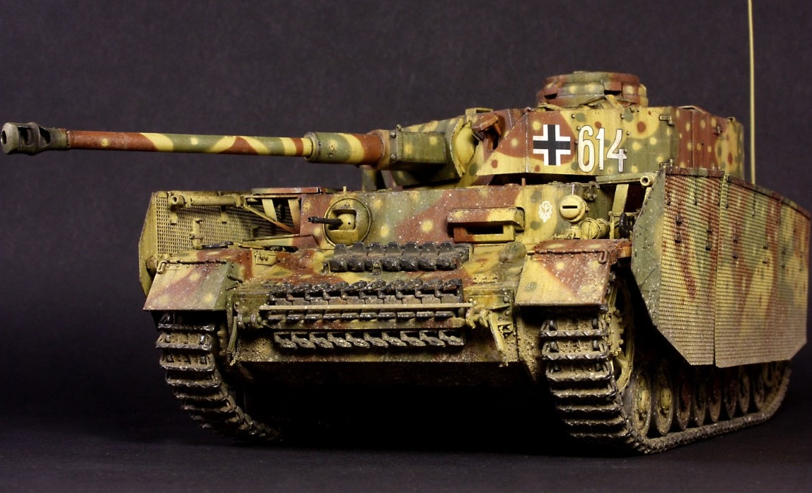 MiniArt 35339 1/35 German Pz.Kpfw.IV Ausf.J Nibelungenwerk Mid Prod. 1944 with Interior Model Tank Kit