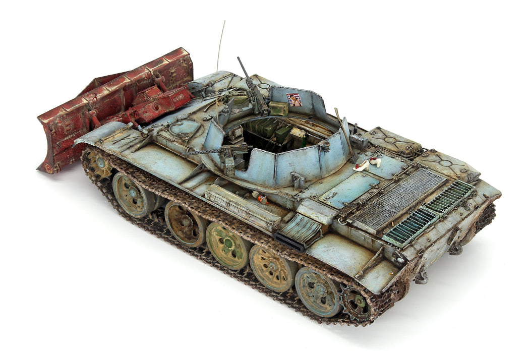 MiniArt 37028 1/35 SLA APC T-54 with Dozer Blade and Interior Model Kit