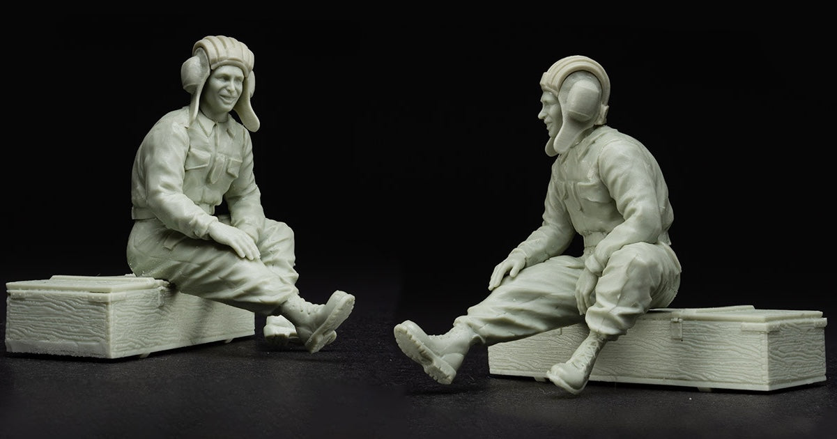 MiniArt 37067 1/35 Ukraine Tank Crew at Rest Figures Model Kit