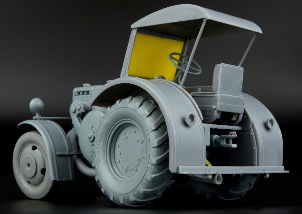 MiniArt 38041 1/35 German D8532 Traffic Tractor Model Kit