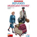 MiniArt 38084 1/35 Refugees Musician Family Model Kit