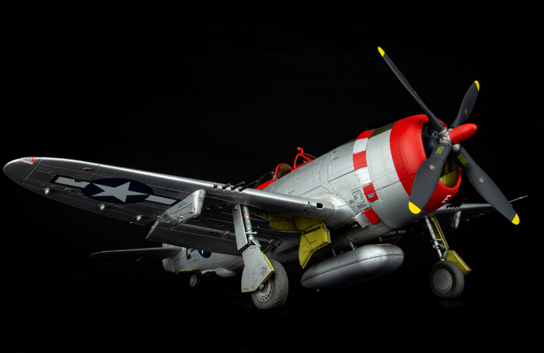 MiniArt 48023 1/48 P-47D 30RE Thunderbolt Basic Model Kit